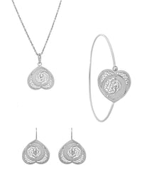 Conjunto Revolucionária -  Pendente, Brincos e Pulseira – Prata