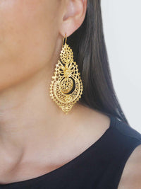 Brincos à Rainha 8cm em Ouro 19 Quilates